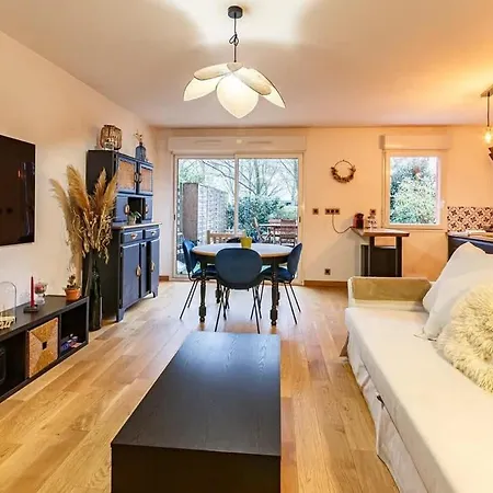 Apartamento Le Saint Cyr - Bel Appartement, Parking & Terrasse Rennes